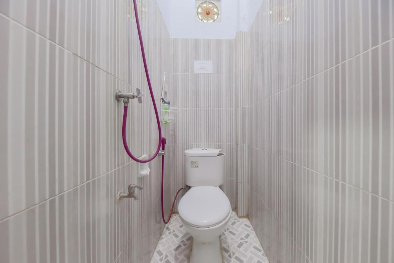 Reddoorz Syariah Near Ramayana Mall Таракан Екстериор снимка