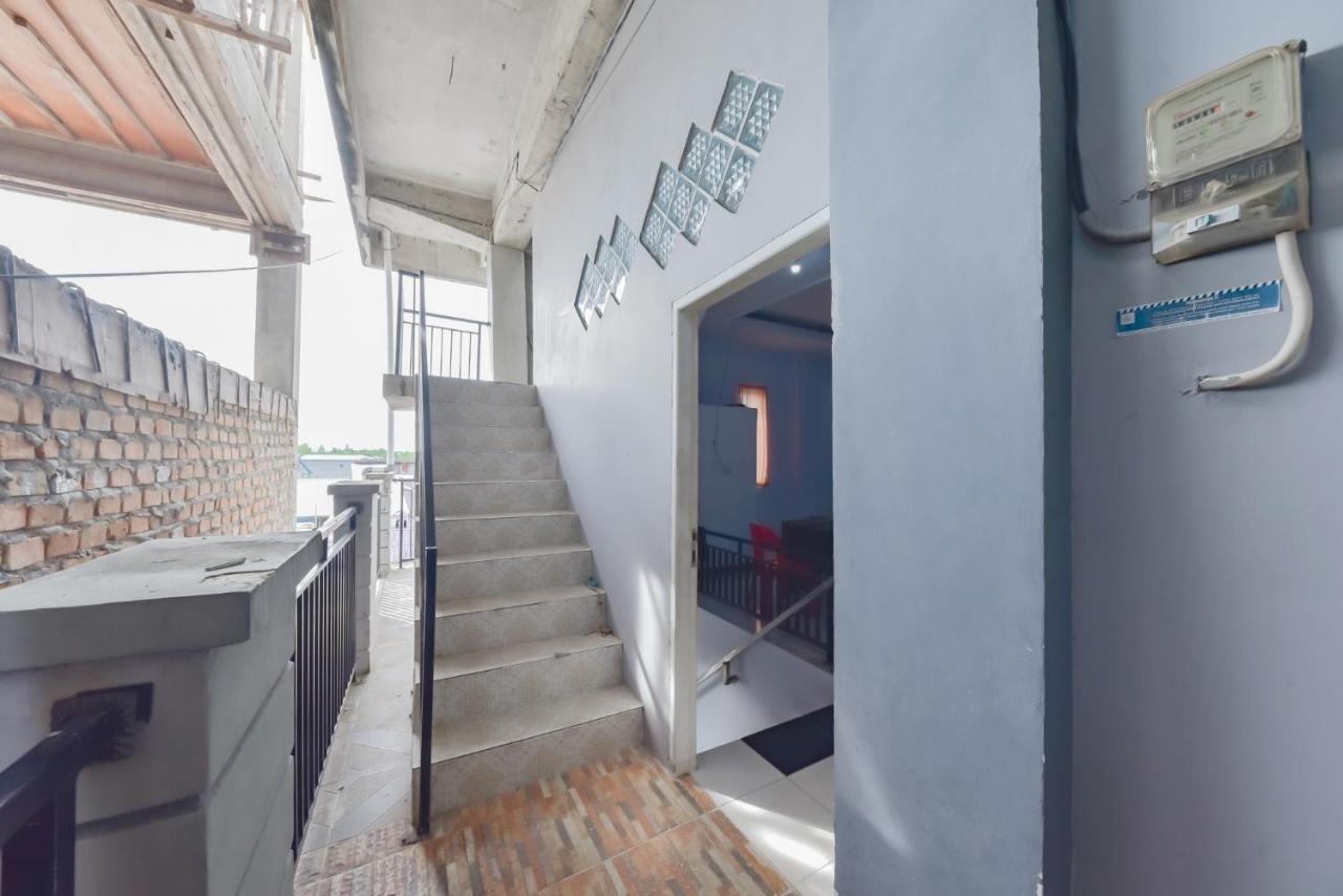Reddoorz Syariah Near Ramayana Mall Таракан Екстериор снимка